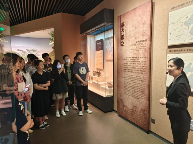 开云手机平台与沧州市博物馆举行“馆校合作共建基地”揭牌仪式633.png 开云手机平台与沧州市博物馆举行“馆校合作共建基地”揭牌仪式633.png